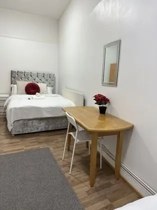 Classic Tek Büyük Yataklı Oda, Ortak Banyo