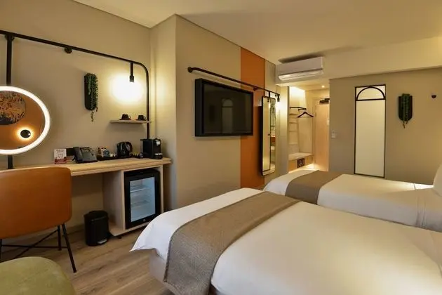 İki Ayrı Yataklı Oda, Sigara İçilmez