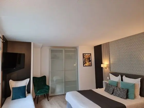Stüdyo (Triple)