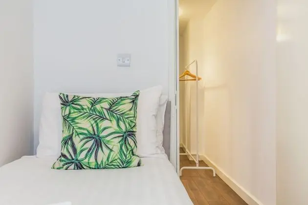 Basic Apart Daire, Birden Çok Yatak, Sigara İçilmez (Split Level Apartment)
