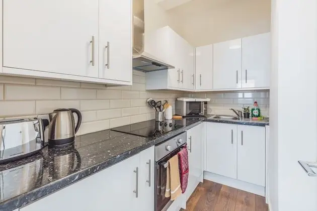 Basic Apart Daire, Birden Çok Yatak, Sigara İçilmez (Split Level Apartment)
