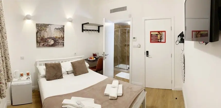 Deluxe Tek Büyük Yataklı Oda