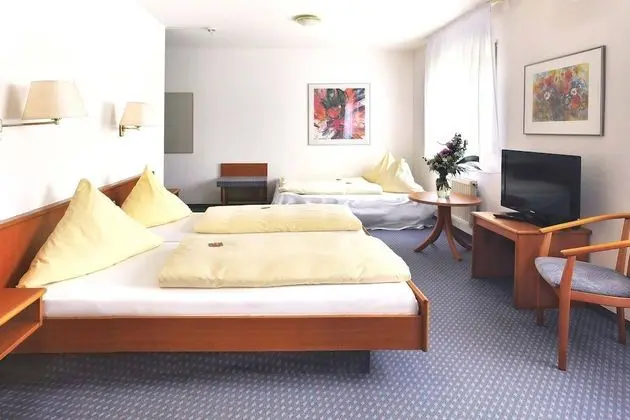 Tek Büyük Yataklı Oda