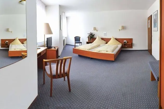 Tek Büyük Yataklı Oda