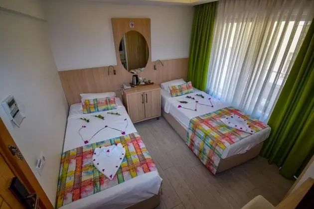 İki Ayrı Yataklı Oda, Şehir Manzaralı