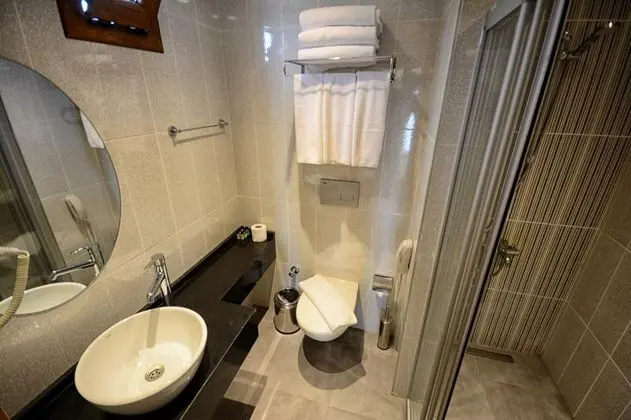 İki Ayrı Yataklı Oda, Şehir Manzaralı