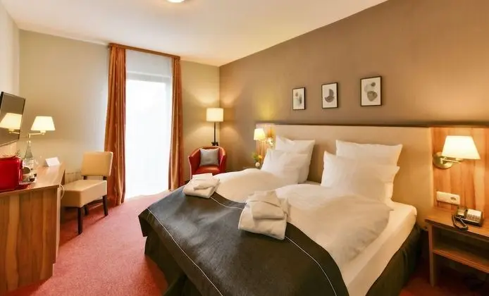 Premium Tek Büyük Yataklı Oda