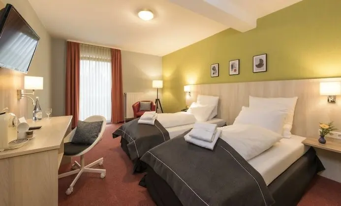 Premium Tek Büyük Yataklı Oda