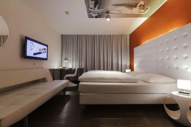 Comfort Tek Büyük Yataklı Oda