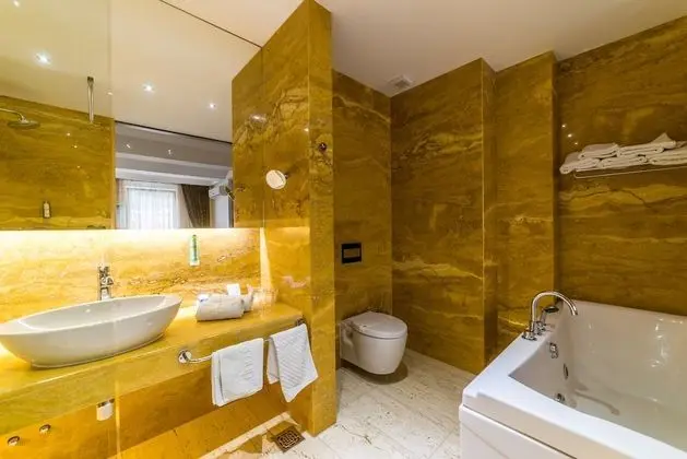 Presidential Süit, Sıcak Su Küveti, Şehir Manzaralı