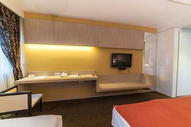 Standard Tek Büyük veya İki Ayrı Yataklı Oda, 1 Yatak Odası, Engellilere Uygun