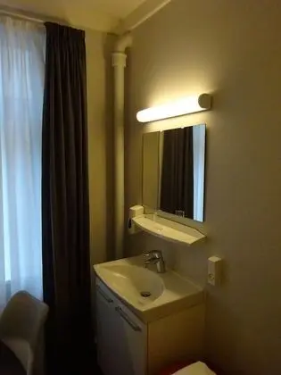 Economy Tek Büyük veya İki Ayrı Yataklı Oda, Ortak Banyo