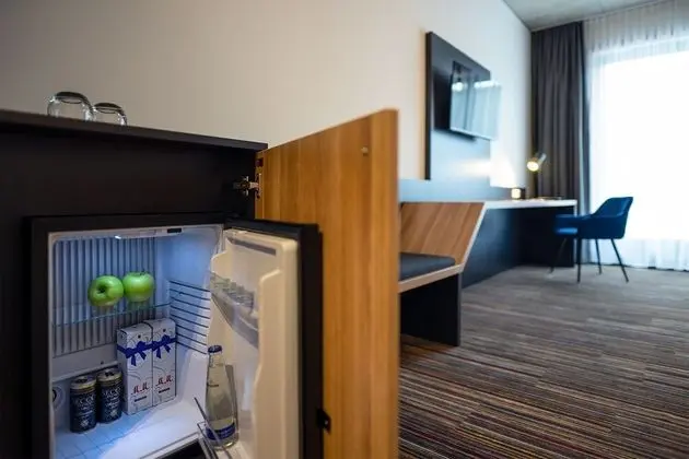 Business Tek Büyük Yataklı Oda