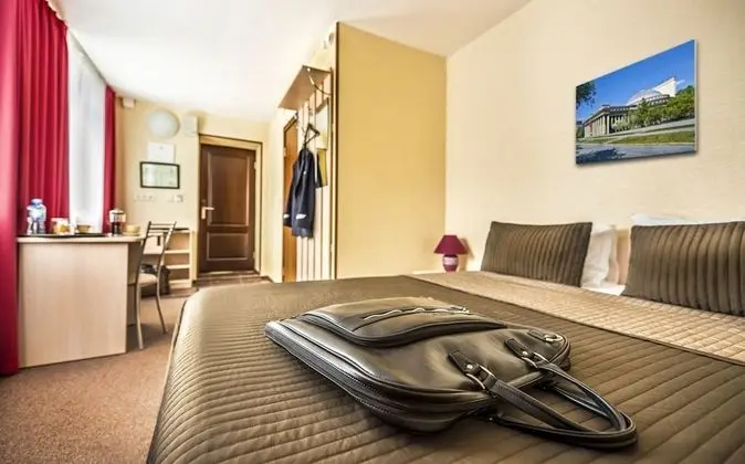 Comfort Tek Büyük Yataklı Oda