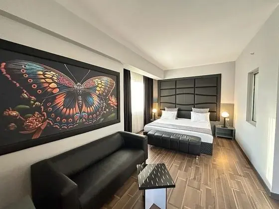 Standard Tek Büyük Yataklı Oda