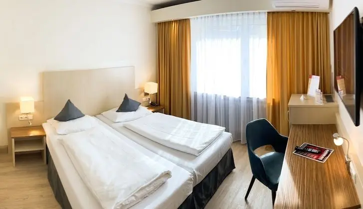 Standard Tek Büyük Yataklı Oda