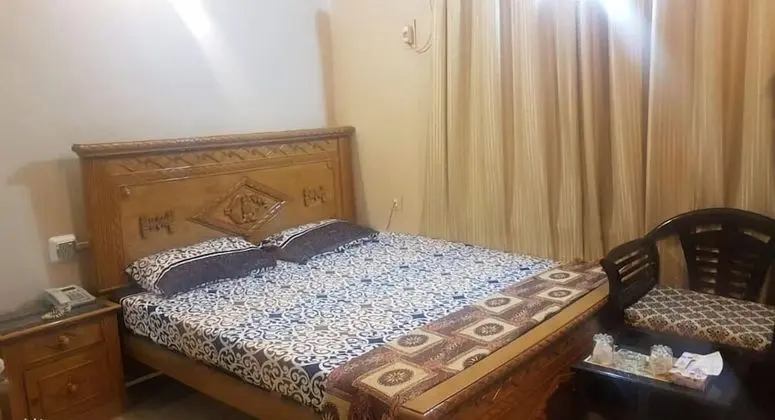 Standard Tek Büyük Yataklı Oda