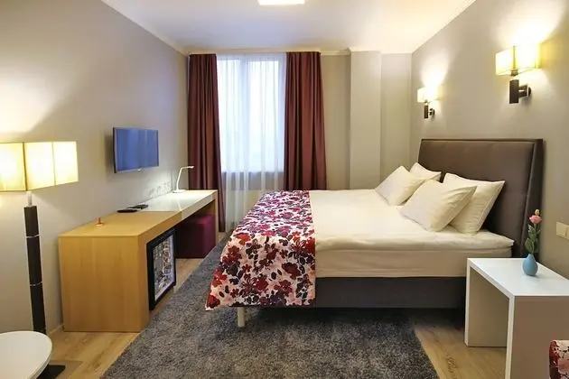 Standard Tek Büyük Yataklı Oda