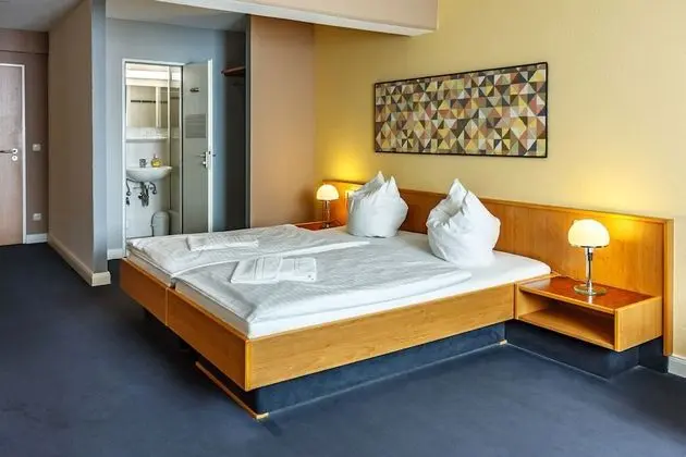 Tek Büyük Yataklı Oda, 1 Çift Kişilik Yatak