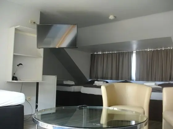 Dört Kişilik Oda