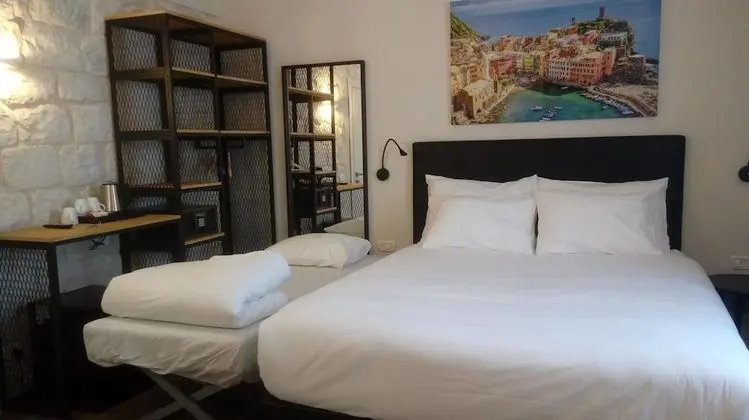 Standard Üç Kişilik Oda