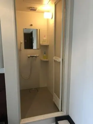 Tek Büyük Yataklı Oda (Semi)