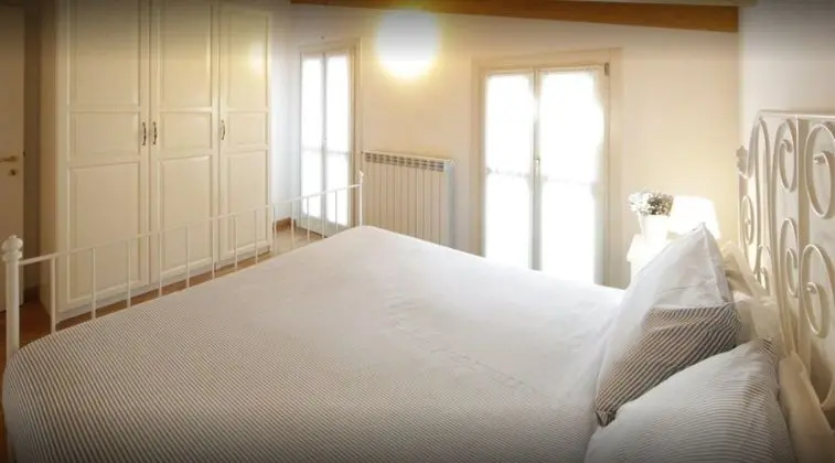 Comfort Tek Büyük Yataklı Oda, 1 Büyük (Queen) Boy Yatak ve Çekyat, Küçük Mutfak