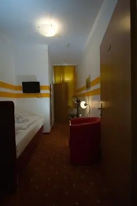 Tek Kişilik Oda, Sigara İçilmez