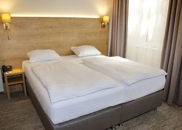 Standard Tek Büyük veya İki Ayrı Yataklı Oda