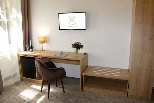 Standard Tek Büyük veya İki Ayrı Yataklı Oda