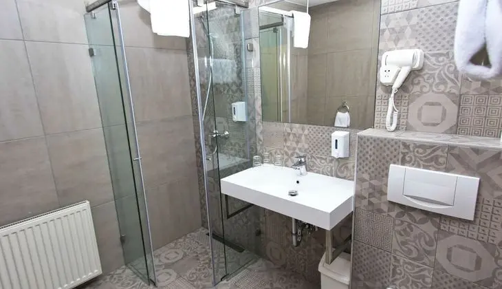 Standard Tek Büyük veya İki Ayrı Yataklı Oda