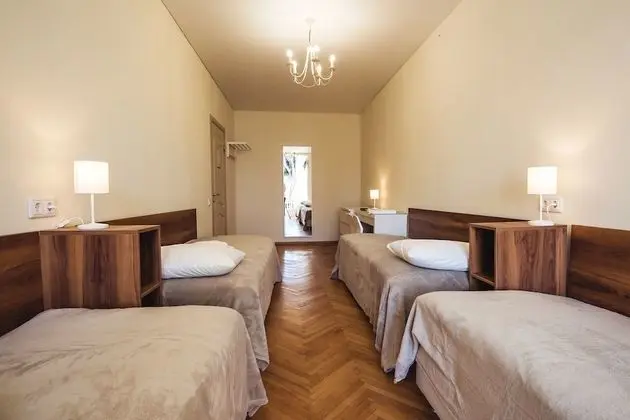 Economy Dört Kişilik Oda, Ortak Banyo