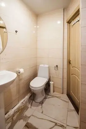 Economy Dört Kişilik Oda, Ortak Banyo