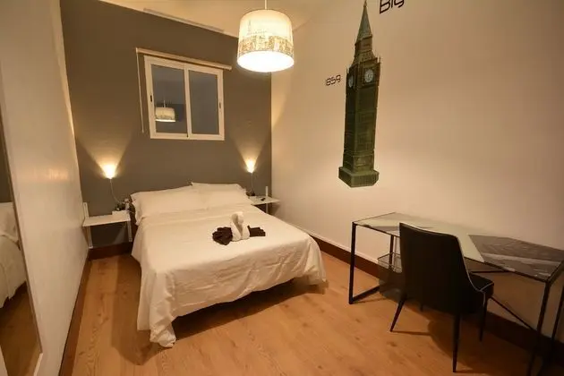 Tek Büyük Yataklı Oda, 1 Çift Kişilik Yatak, Ortak Banyo (Interior)