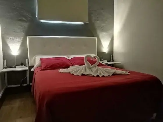 Tek Büyük Yataklı Oda, 1 Çift Kişilik Yatak, Ortak Banyo (Interior)