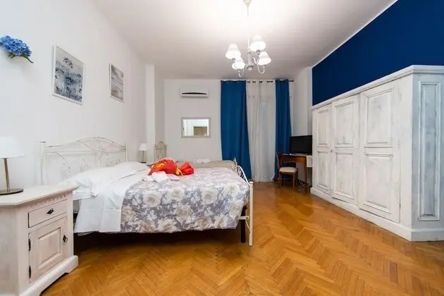 Deluxe Üç Kişilik Oda
