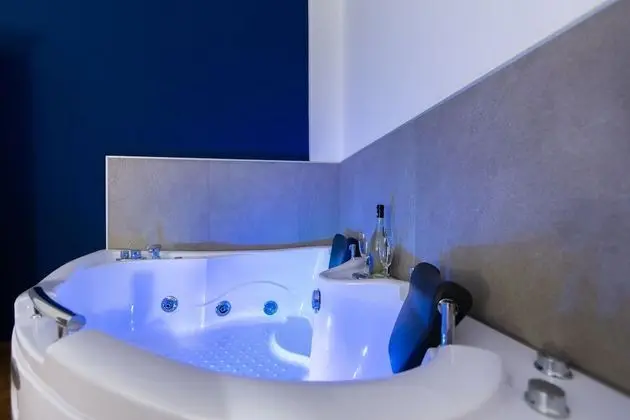 Deluxe Üç Kişilik Oda
