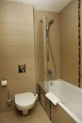 Standard Tek Büyük veya İki Ayrı Yataklı Oda