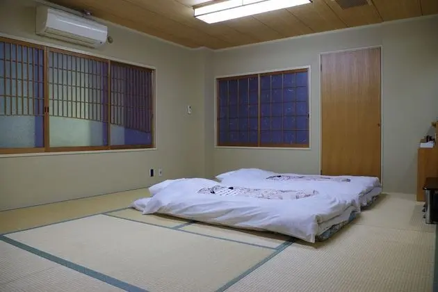Traditional Oda, Sigara İçilebilir (Japanese Style)