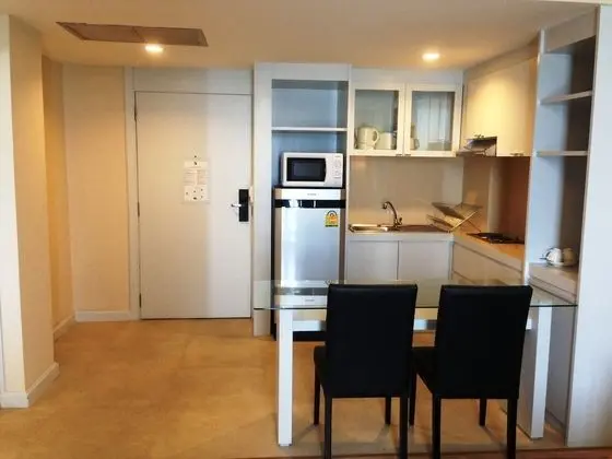 Corner Suite