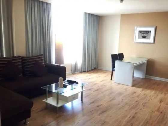 Corner Suite