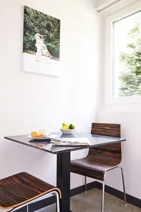 1-Bedroom Apartment