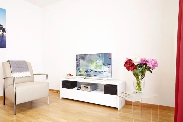 1-Bedroom Apartment