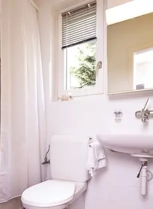 1-Bedroom Apartment