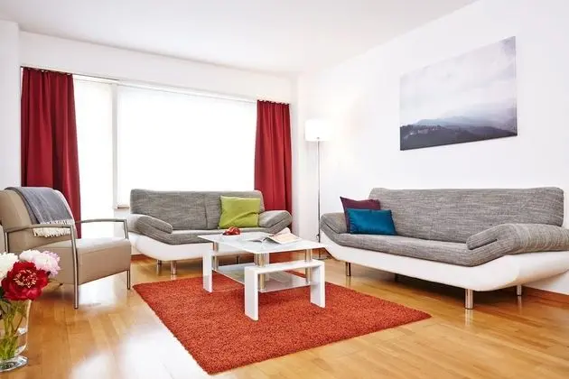 Business 1-Bedroom Apartment