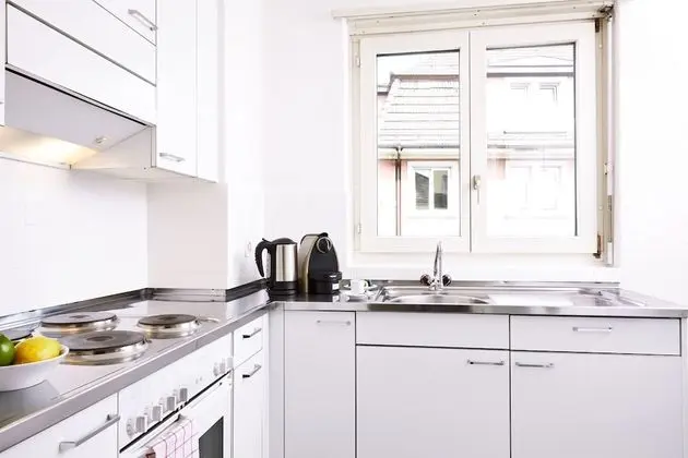 Business 1-Bedroom Apartment