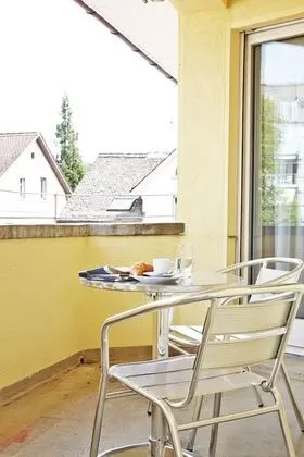 Business 1-Bedroom Apartment