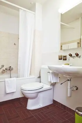 Business 1-Bedroom Apartment