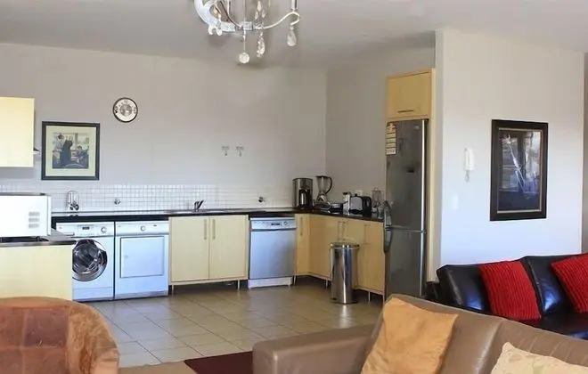 3 Bedroom Apartment 6 guests