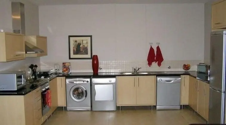 3 Bedroom Apartment 6 guests